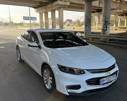 Белый Шевроле Малибу, объемом двигателя 1.5 л и пробегом 80 тыс. км за 10500 $, фото 1 на Automoto.ua