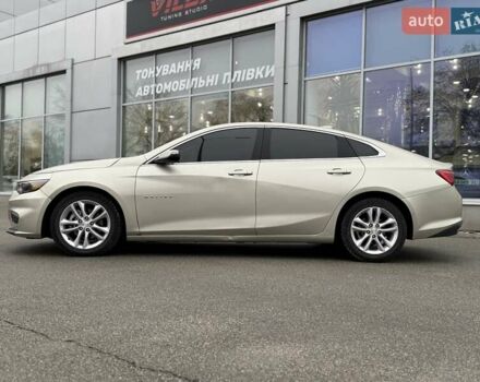 Бежевый Шевроле Малибу, объемом двигателя 1.5 л и пробегом 170 тыс. км за 9300 $, фото 3 на Automoto.ua