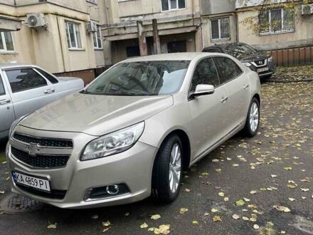 Шевроле Малибу 2014 в Киеве на Automoto.ua Бежевый Шевроле Малибу, объемом двигателя 2.46 л и пробегом 15 тыс. км за 12500 $, фото 1 на Automoto.ua