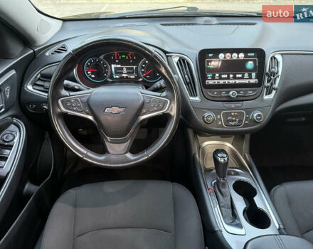 Черный Шевроле Малибу, объемом двигателя 1.5 л и пробегом 79 тыс. км за 13350 $, фото 17 на Automoto.ua