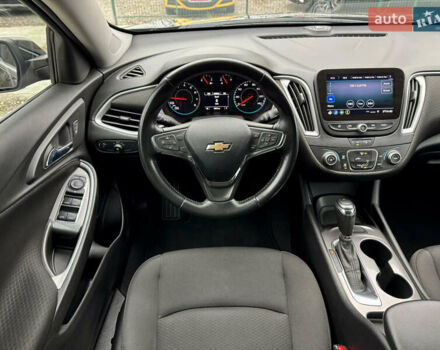 Черный Шевроле Малибу, объемом двигателя 1.49 л и пробегом 48 тыс. км за 15400 $, фото 14 на Automoto.ua