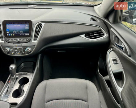 Черный Шевроле Малибу, объемом двигателя 1.49 л и пробегом 48 тыс. км за 15400 $, фото 16 на Automoto.ua