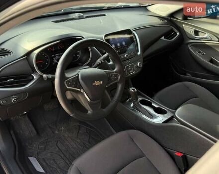 Чорний Шевроле Малібу, об'ємом двигуна 1.49 л та пробігом 52 тис. км за 11900 $, фото 13 на Automoto.ua