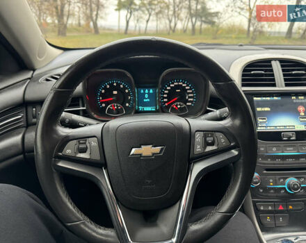 Красный Шевроле Малибу, объемом двигателя 3 л и пробегом 183 тыс. км за 12000 $, фото 11 на Automoto.ua