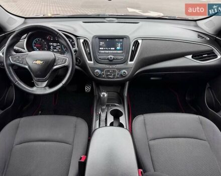 Красный Шевроле Малибу, объемом двигателя 1.5 л и пробегом 159 тыс. км за 9900 $, фото 23 на Automoto.ua