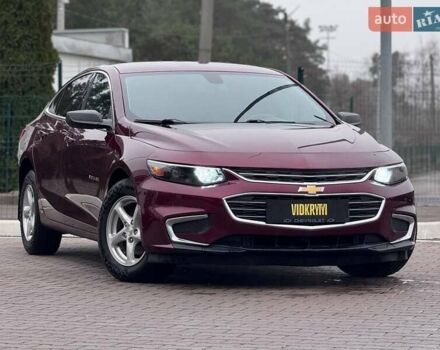 Красный Шевроле Малибу, объемом двигателя 1.5 л и пробегом 159 тыс. км за 9900 $, фото 2 на Automoto.ua