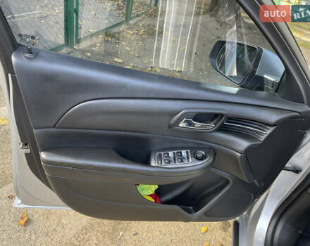 Серый Шевроле Малибу, объемом двигателя 2.38 л и пробегом 214 тыс. км за 12200 $, фото 11 на Automoto.ua