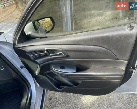 Серый Шевроле Малибу, объемом двигателя 2.38 л и пробегом 214 тыс. км за 12200 $, фото 10 на Automoto.ua