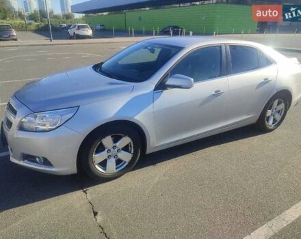 Шевроле Малибу 2012 в Киеве на Automoto.ua Серый Шевроле Малибу, объемом двигателя 2.4 л и пробегом 196 тыс. км за 9200 $, фото 4 на Automoto.ua