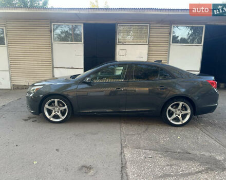 Серый Шевроле Малибу, объемом двигателя 2.46 л и пробегом 280 тыс. км за 8000 $, фото 2 на Automoto.ua