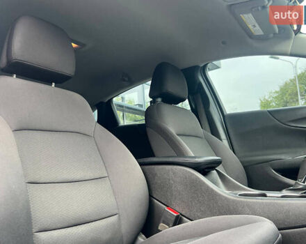 Серый Шевроле Малибу, объемом двигателя 1.49 л и пробегом 323 тыс. км за 11500 $, фото 18 на Automoto.ua