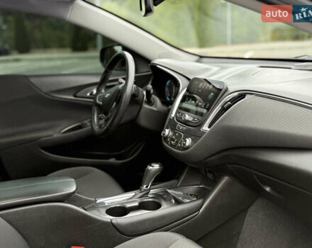 Серый Шевроле Малибу, объемом двигателя 1.49 л и пробегом 170 тыс. км за 11500 $, фото 5 на Automoto.ua