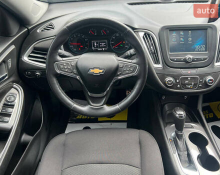 Серый Шевроле Малибу, объемом двигателя 1.49 л и пробегом 323 тыс. км за 11500 $, фото 11 на Automoto.ua