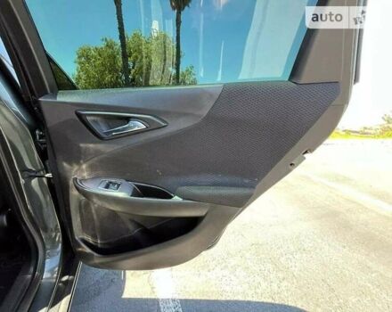 Серый Шевроле Малибу, объемом двигателя 2 л и пробегом 145 тыс. км за 2000 $, фото 21 на Automoto.ua