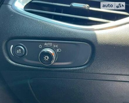 Серый Шевроле Малибу, объемом двигателя 2 л и пробегом 145 тыс. км за 2000 $, фото 28 на Automoto.ua