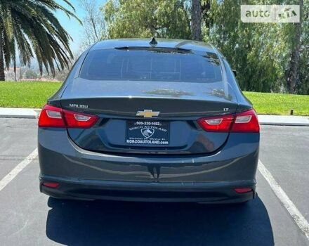 Серый Шевроле Малибу, объемом двигателя 2 л и пробегом 145 тыс. км за 2000 $, фото 5 на Automoto.ua