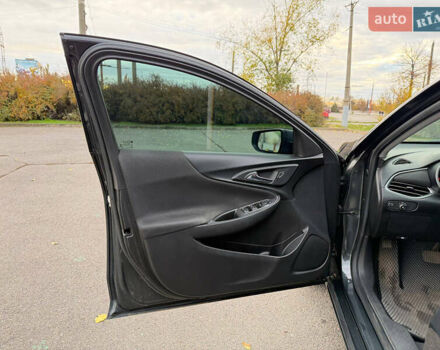 Серый Шевроле Малибу, объемом двигателя 1.49 л и пробегом 84 тыс. км за 9999 $, фото 31 на Automoto.ua