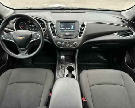 Серый Шевроле Малибу, объемом двигателя 1.5 л и пробегом 66 тыс. км за 10800 $, фото 2 на Automoto.ua