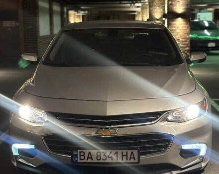 Серый Шевроле Малибу, объемом двигателя 1.49 л и пробегом 118 тыс. км за 12000 $, фото 5 на Automoto.ua