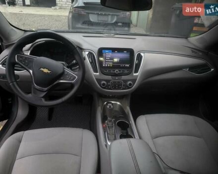 Серый Шевроле Малибу, объемом двигателя 1.49 л и пробегом 120 тыс. км за 9999 $, фото 2 на Automoto.ua