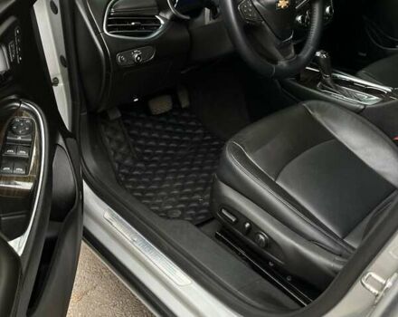 Серый Шевроле Малибу, объемом двигателя 2 л и пробегом 197 тыс. км за 17000 $, фото 36 на Automoto.ua