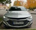 Серый Шевроле Малибу, объемом двигателя 2 л и пробегом 197 тыс. км за 17000 $, фото 2 на Automoto.ua