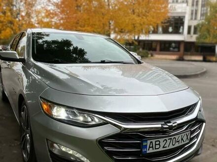 Серый Шевроле Малибу, объемом двигателя 2 л и пробегом 197 тыс. км за 17000 $, фото 1 на Automoto.ua