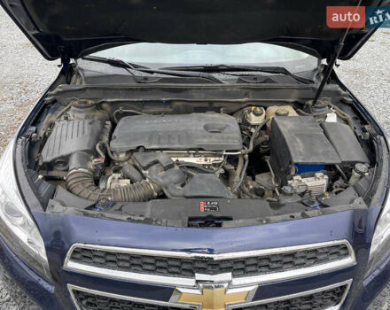 Шевроле Малибу 2012 в Ровно на Automoto.ua Синий Шевроле Малибу, объемом двигателя 2.38 л и пробегом 98 тыс. км за 9500 $, фото 11 на Automoto.ua