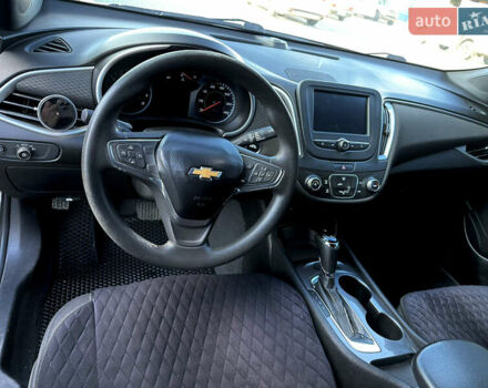 Синій Шевроле Малібу, об'ємом двигуна 1.49 л та пробігом 128 тис. км за 12500 $, фото 20 на Automoto.ua