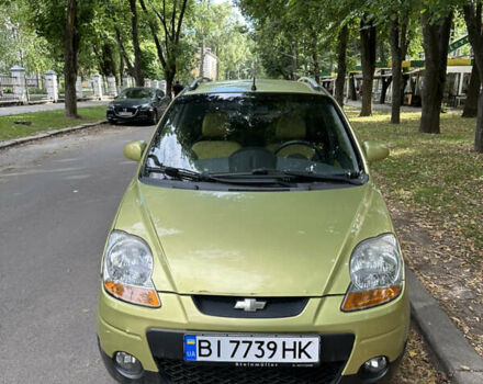 Желтый Шевроле Матиз, объемом двигателя 1 л и пробегом 106 тыс. км за 3400 $, фото 1 на Automoto.ua