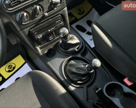 Белый Шевроле Нива, объемом двигателя 1.7 л и пробегом 98 тыс. км за 7200 $, фото 5 на Automoto.ua