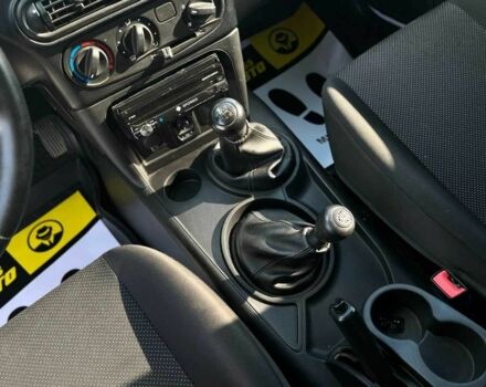 Белый Шевроле Нива, объемом двигателя 1.7 л и пробегом 98 тыс. км за 7500 $, фото 23 на Automoto.ua