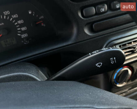 Белый Шевроле Нива, объемом двигателя 1.69 л и пробегом 98 тыс. км за 7500 $, фото 21 на Automoto.ua