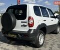 Белый Шевроле Нива, объемом двигателя 1.7 л и пробегом 98 тыс. км за 7200 $, фото 2 на Automoto.ua