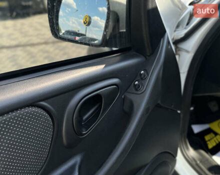 Белый Шевроле Нива, объемом двигателя 1.69 л и пробегом 98 тыс. км за 7500 $, фото 17 на Automoto.ua