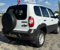 Белый Шевроле Нива, объемом двигателя 1.7 л и пробегом 98 тыс. км за 7500 $, фото 6 на Automoto.ua