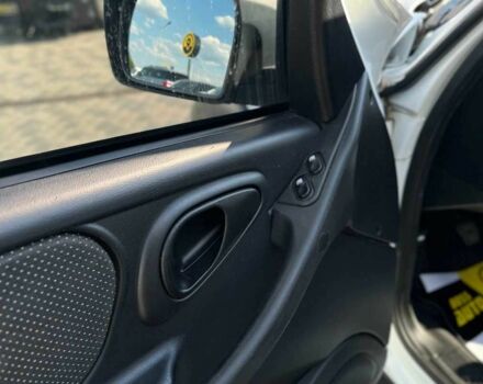 Белый Шевроле Нива, объемом двигателя 1.7 л и пробегом 98 тыс. км за 7500 $, фото 17 на Automoto.ua