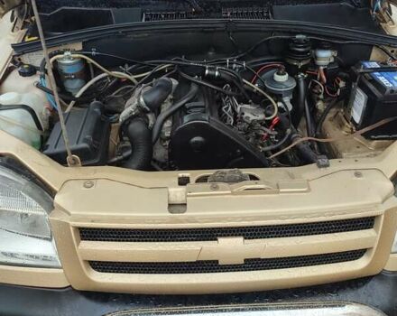 Шевроле Нива 2004 у Южноукраинске на Automoto.ua Бежевий Шевроле Нива, об'ємом двигуна 1.7 л та пробігом 200 тис. км за 5300 $, фото 4 на Automoto.ua