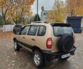 Шевроле Нива 2004 у Южноукраинске на Automoto.ua Бежевий Шевроле Нива, об'ємом двигуна 1.7 л та пробігом 200 тис. км за 5300 $, фото 24 на Automoto.ua