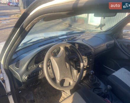 Бежевый Шевроле Нива, объемом двигателя 1.7 л и пробегом 150 тыс. км за 3800 $, фото 4 на Automoto.ua