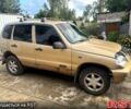 Бежевий Шевроле Нива, об'ємом двигуна 1.7 л та пробігом 251 тис. км за 2500 $, фото 3 на Automoto.ua
