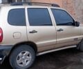 Бежевый Шевроле Нива, объемом двигателя 1.7 л и пробегом 187 тыс. км за 4000 $, фото 4 на Automoto.ua