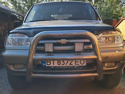 Шевроле Нива 2008 в Гадяче на Automoto.ua Бежевый Шевроле Нива, объемом двигателя 1.7 л и пробегом 128 тыс. км за 4200 $, фото 1 на Automoto.ua
