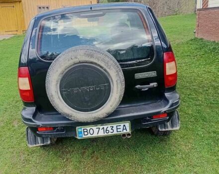 Черный Шевроле Нива, объемом двигателя 1.7 л и пробегом 167 тыс. км за 3800 $, фото 3 на Automoto.ua