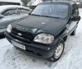 Чорний Шевроле Нива, об'ємом двигуна 1.7 л та пробігом 174 тис. км за 3800 $, фото 1 на Automoto.ua