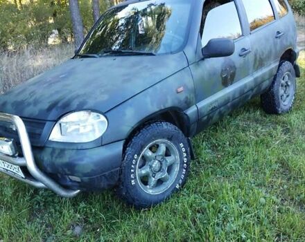 Чорний Шевроле Нива, об'ємом двигуна 1.69 л та пробігом 170 тис. км за 4000 $, фото 8 на Automoto.ua