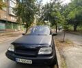 Черный Шевроле Нива, объемом двигателя 1.7 л и пробегом 373 тыс. км за 3400 $, фото 3 на Automoto.ua
