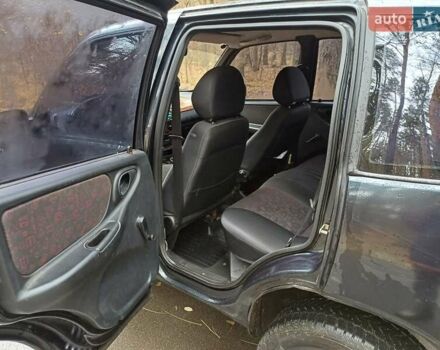 Чорний Шевроле Нива, об'ємом двигуна 1.7 л та пробігом 250 тис. км за 4600 $, фото 9 на Automoto.ua