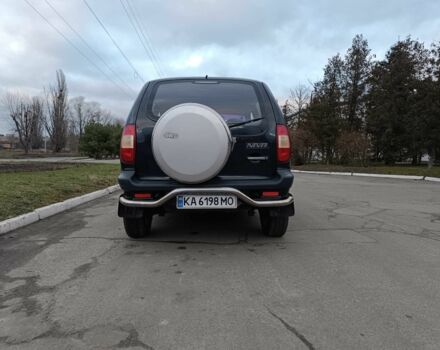 Черный Шевроле Нива, объемом двигателя 1.7 л и пробегом 195 тыс. км за 3100 $, фото 9 на Automoto.ua