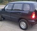 Черный Шевроле Нива, объемом двигателя 1.7 л и пробегом 210 тыс. км за 3300 $, фото 1 на Automoto.ua